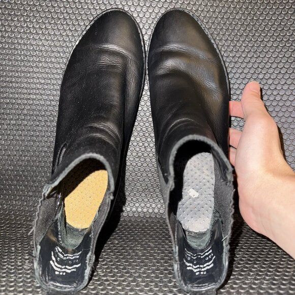 Thursday Boot Company Legend Black Matte Leather Chelsea Boots Women’s Size 7.5 - Picture 6 of 9
